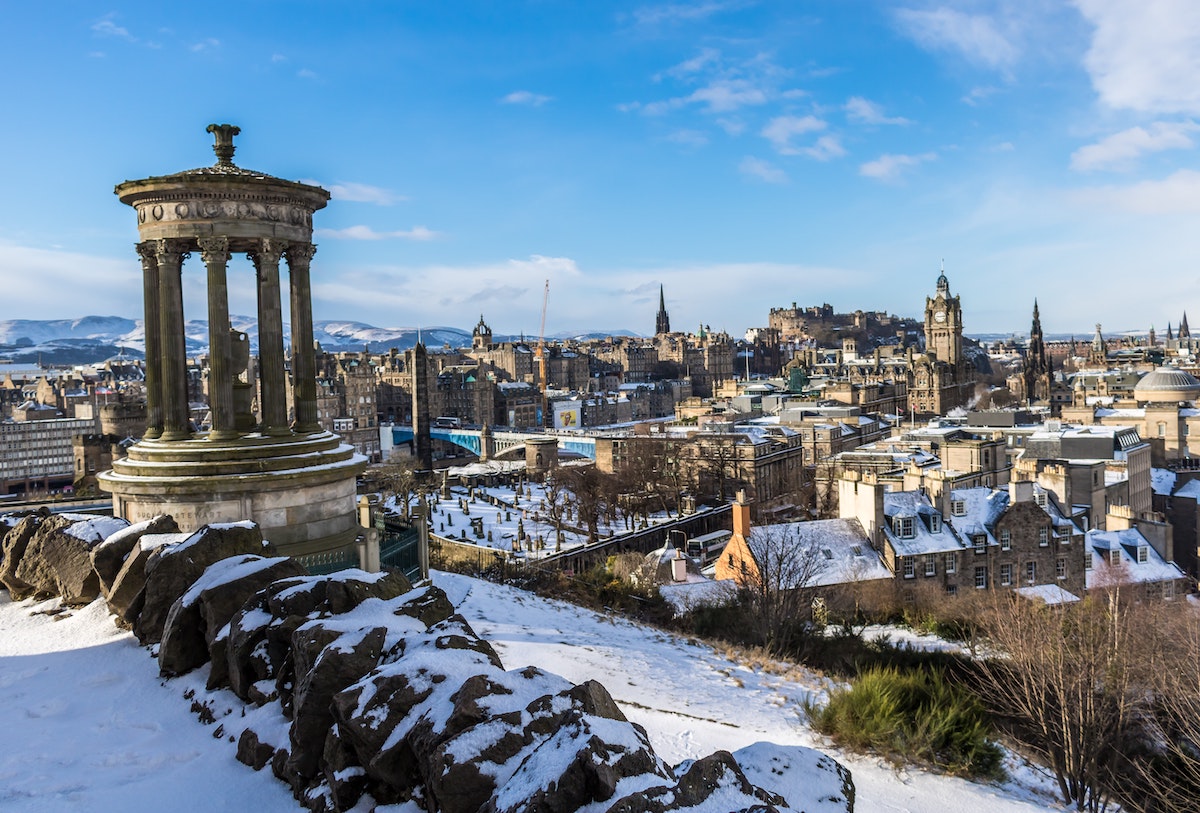 Schnee in Schottland (c) Pexels, Thomas Ortega 
