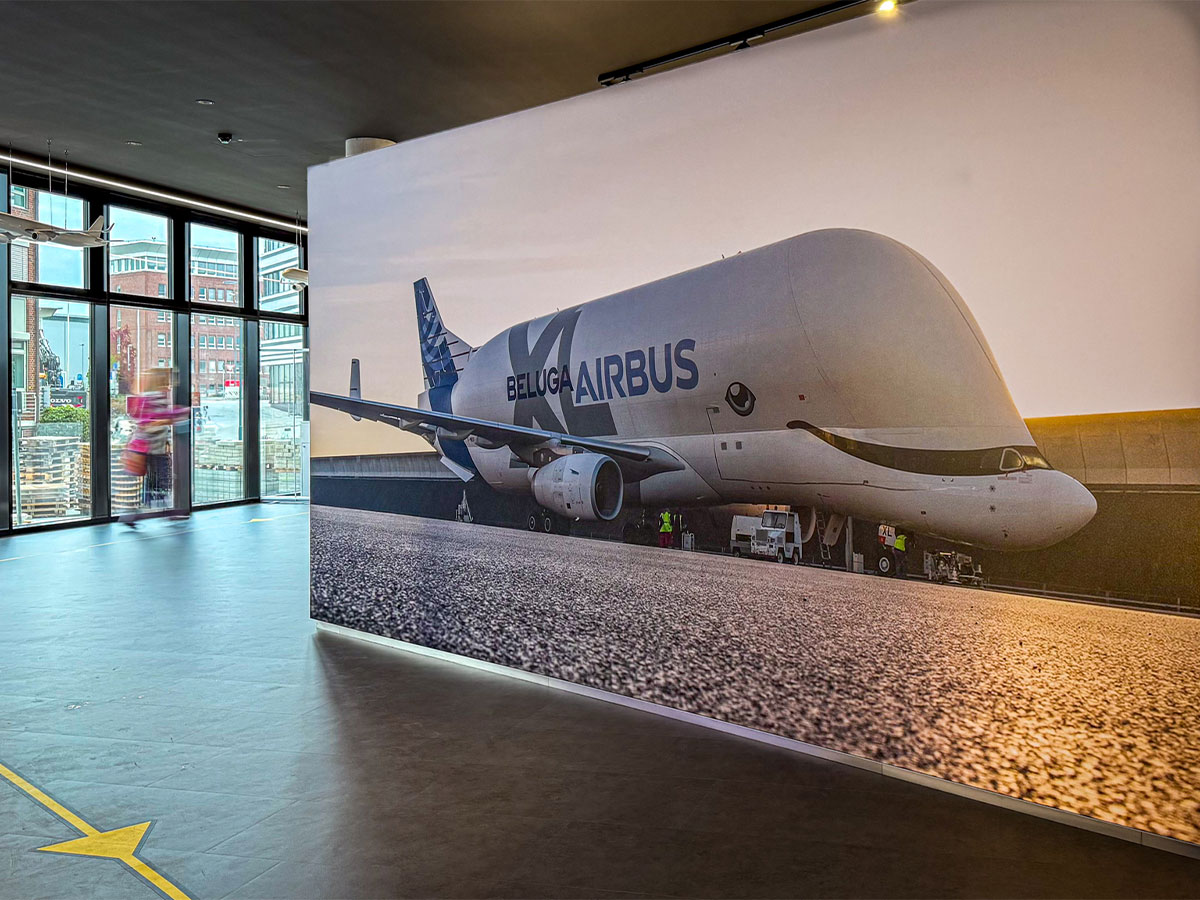 Airbus Besucherzentrum (c) woods of voices